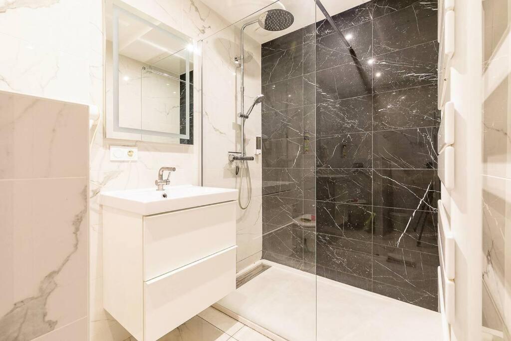 L'Escapade Apartment Дижон Екстериор снимка
