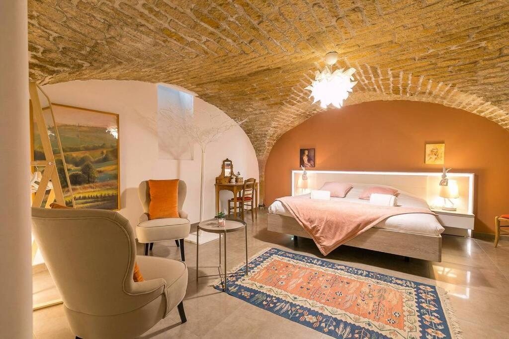 L'Escapade Apartment Дижон Екстериор снимка
